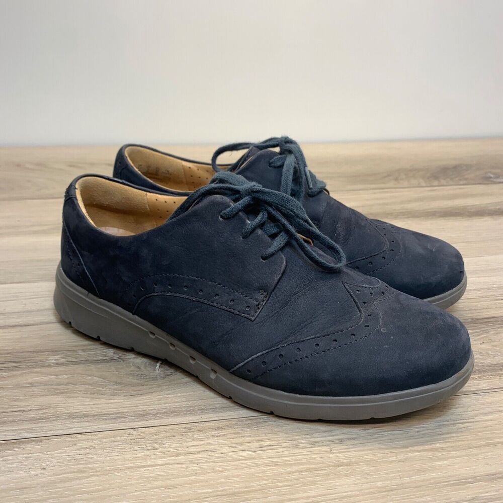 CLARKS Artisan Women Sneakers Wingtip Nubuck Suede 8 M Blue Unstructured Lace Up